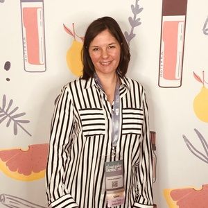 Meet your Posher, Angela